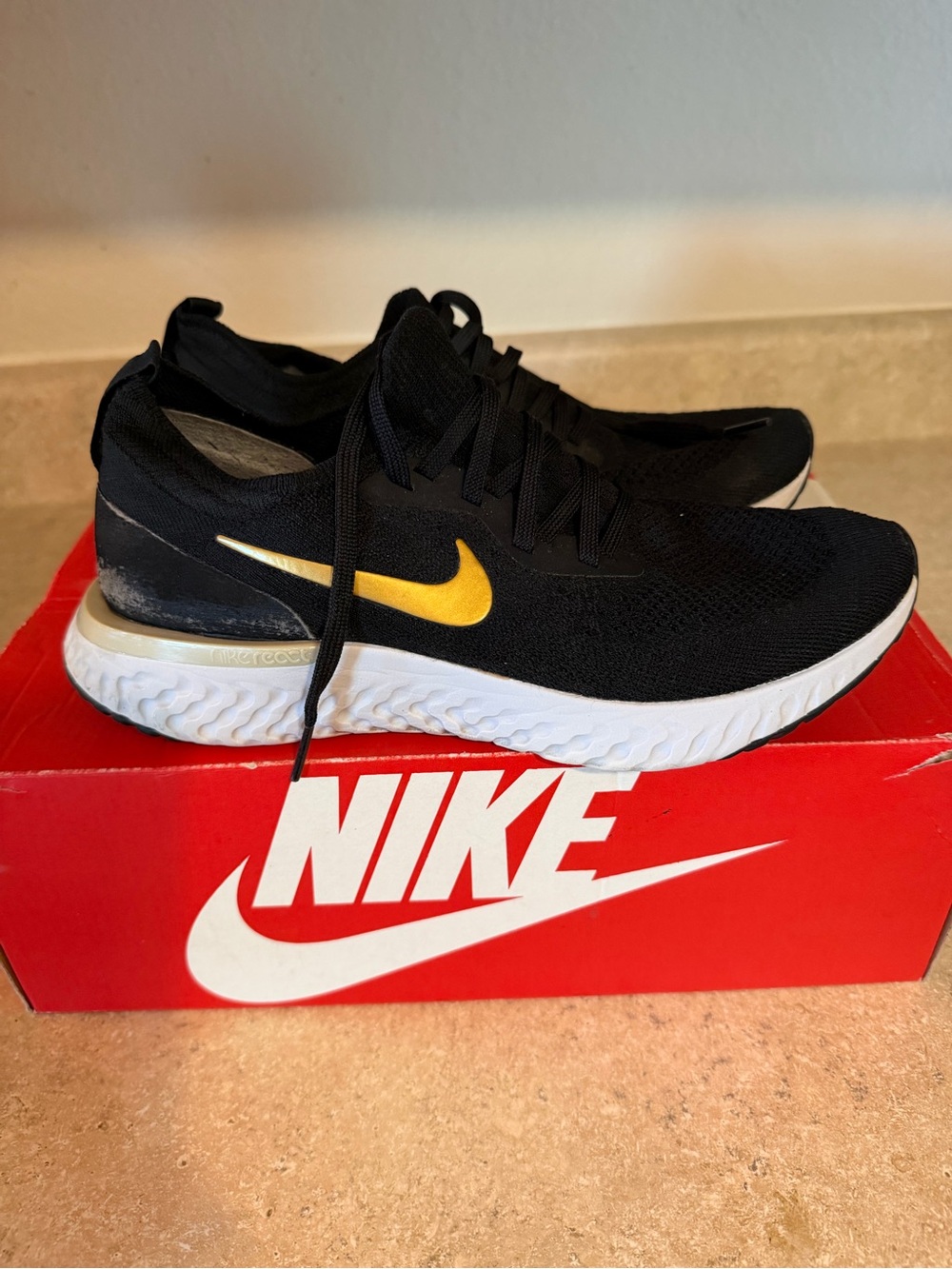 Nike Men's Black with Gold Swoosh Athletic Running Shoes